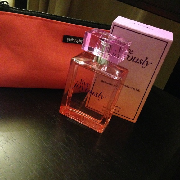 Love Joyously Parfum by philosophy ..