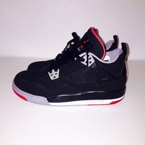 Air Jordan 4 BRED