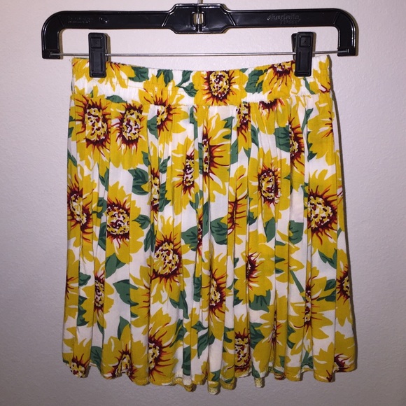 Brandy Mellville Sunflower Skirt