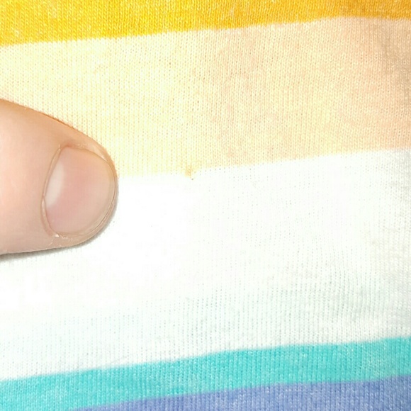 V-neck summer top - Picture 2 of 4