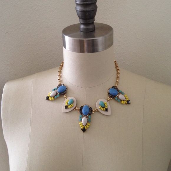 SOLD. J. Crew Into the Wild Necklace - Picture 4 of 4