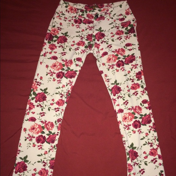 Cute flower print pants
