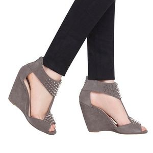 Shoemint Lori