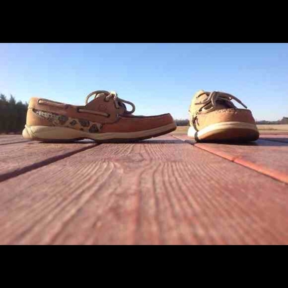 Cheetah print sperries