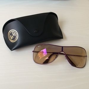 Authentic Women's Ray-Ban Sunglasses, Brand New
