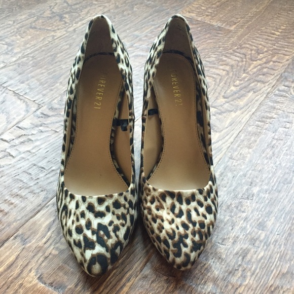 LAST DAY - Forever 21 Leopard Print Heels