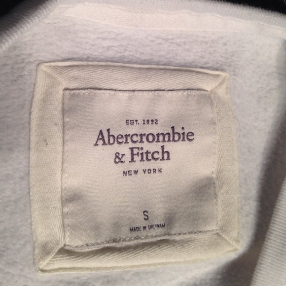 Abercrombie and finch crew - Picture 3 of 3