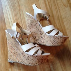 Nude/cork wedges