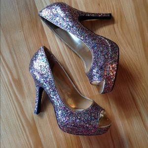 Candie's multicolor glitter heels 💫