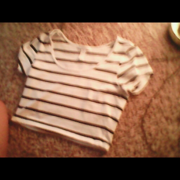 Sexy crop top - Picture 2 of 2