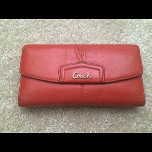 Coach wallet 🎨🎨🌈 fun summer color