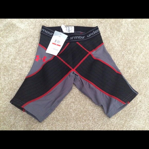 Under armour workout shorts 🚴🚴🚵