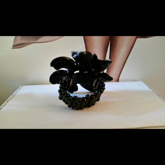 Statement ring - Picture 2 of 4