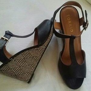 Torrid Wedges size 10