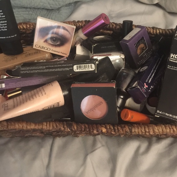 My makeup collection 😁