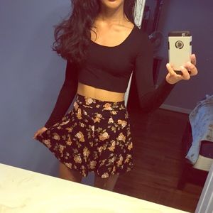 Black crop top
