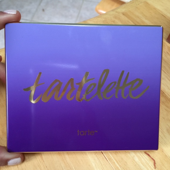 Accessories - Tarte Tartelette eyeshadow palette!