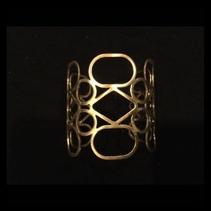 Gold flexible bangle