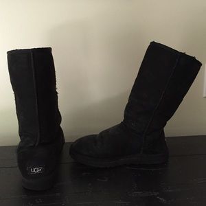 Classic tall black Ugg boots