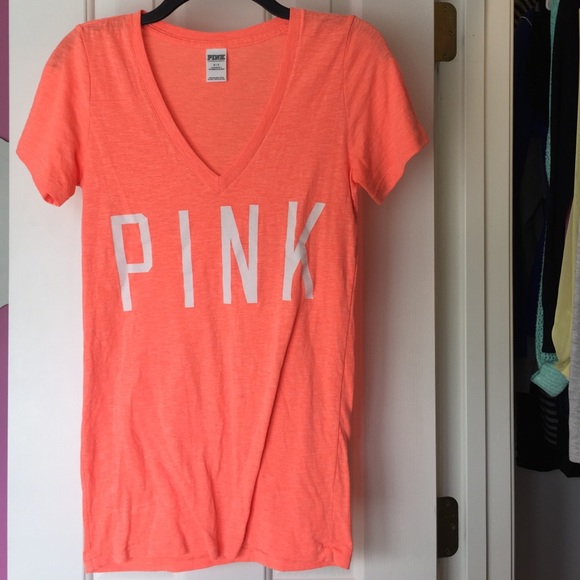 VS PINK v neck