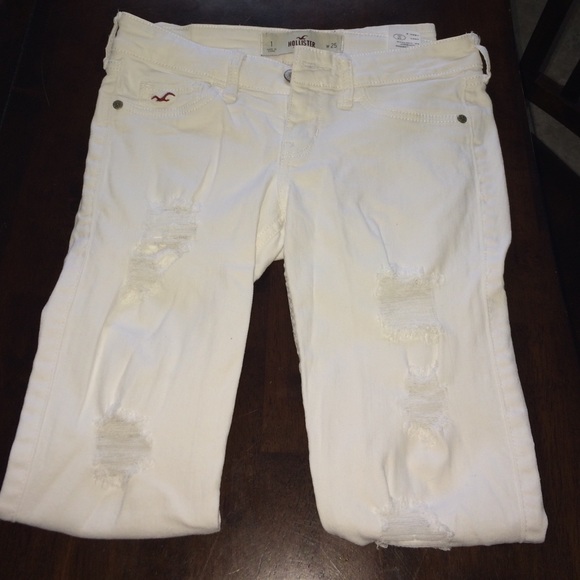 White skinny jeans