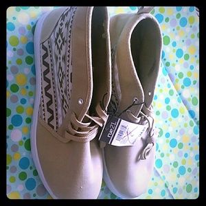 Rue 21 Tribal Pattern Shoes Size 12/13