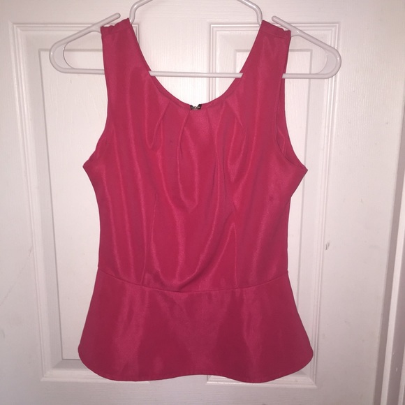 Pretty in Pink Peplum top with Black Zipper!