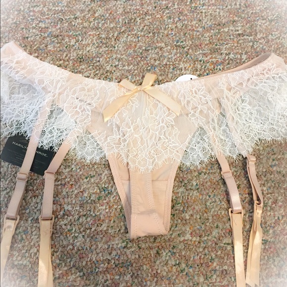 NEW! MARILYN MONROE GARTER BELT/THONG COMBO - XL💋