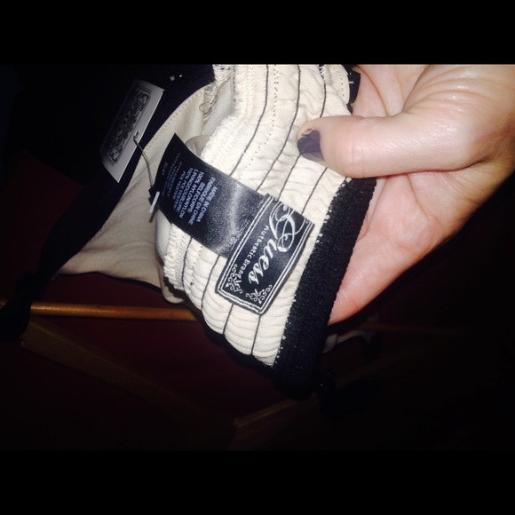 Guess baby doll blouse. New with tags! - Picture 3 of 4