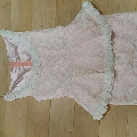 Dress - Picture 2 of 4