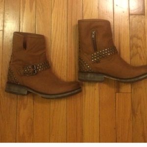 Steve Madden Fraankie cognac studd boot Never Worn