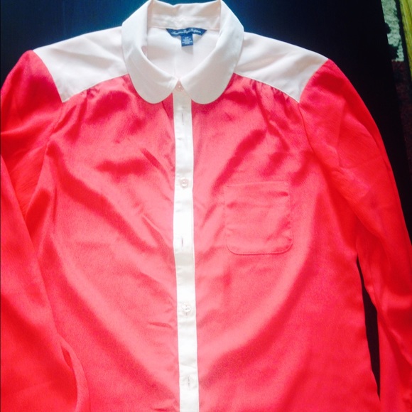 Blouse. Very professional and comfortable. - Picture 2 of 3