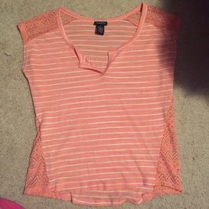 Super cute shirt with lace detail