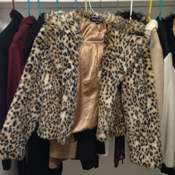Forever 21 Faux Fur