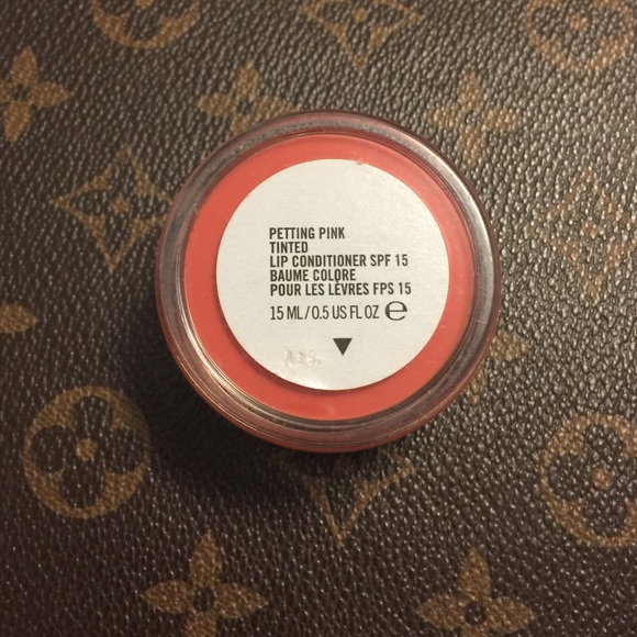 💯% AUTH MAC Limited Edition Petting Pink