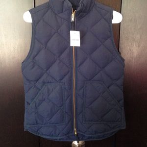 Jcrew navy quilted excursion vest