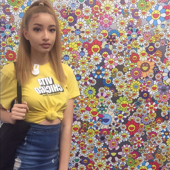 MEET YOUR POSHER 😁✨💘 - Picture 3 of 4