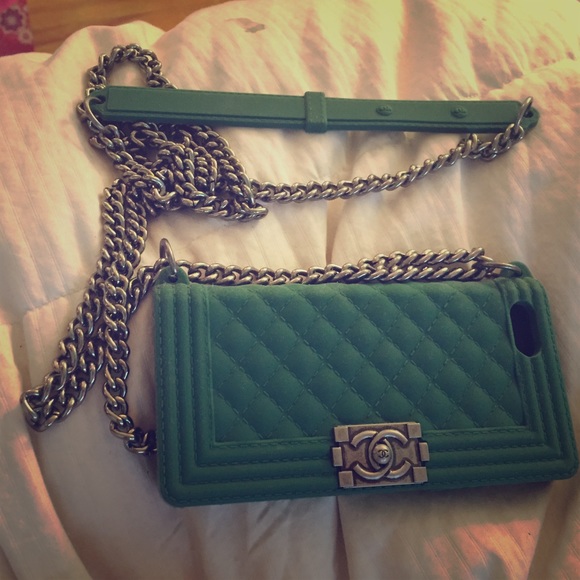 iPhone 5 Chanel designed case