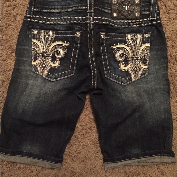 Miss Me Bermuda shorts