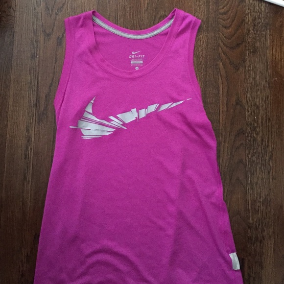 small dry fit nike shirt