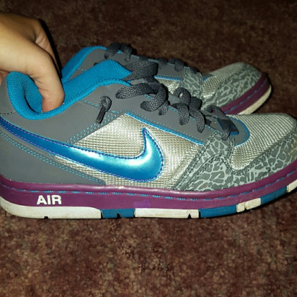 🔥SOLD ON MERC.🔥Nike airs