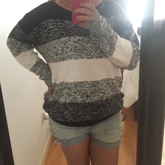 H&M Sweater 🎀