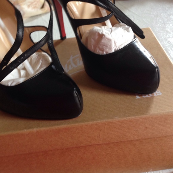 Designer shoes - Picture 3 of 4