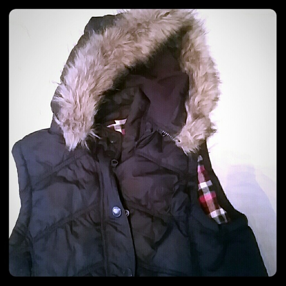 Super cute Navy vest Aeropostale size large