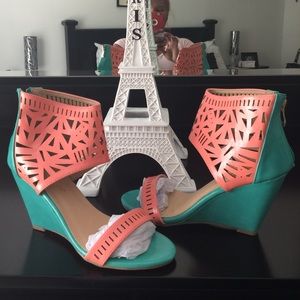 Women's wedges NWT AND BOX