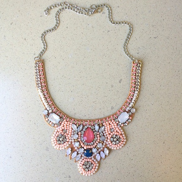Statement necklace - Picture 2 of 3