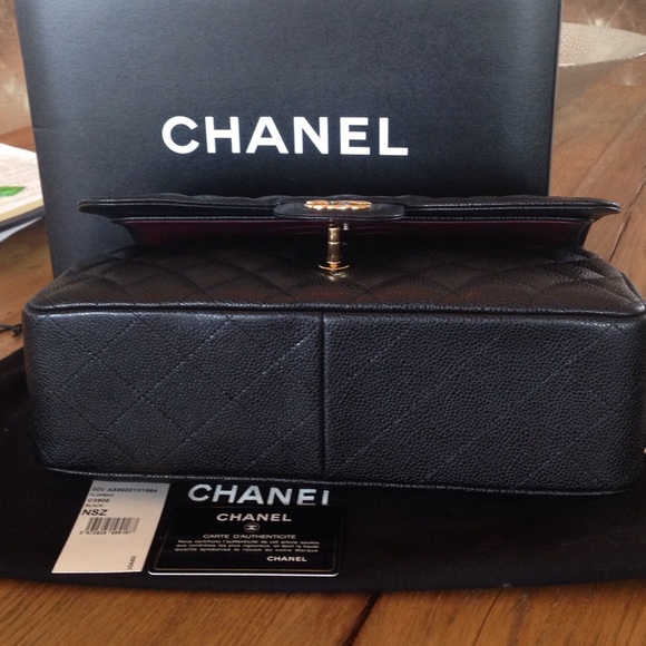 ✨✨NOT FOR SALE✨✨ CHANEL caviar flap bag - Picture 4 of 4