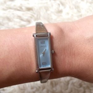 Authentic Gucci 1500L wristwatch