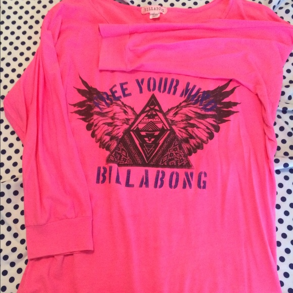 Size large Billabong top