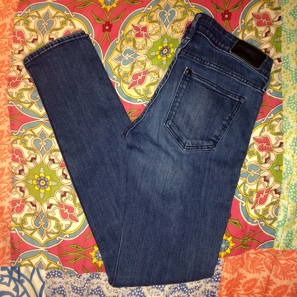 H&M SQIN Low Waist Slim Leg Skinny Jeans